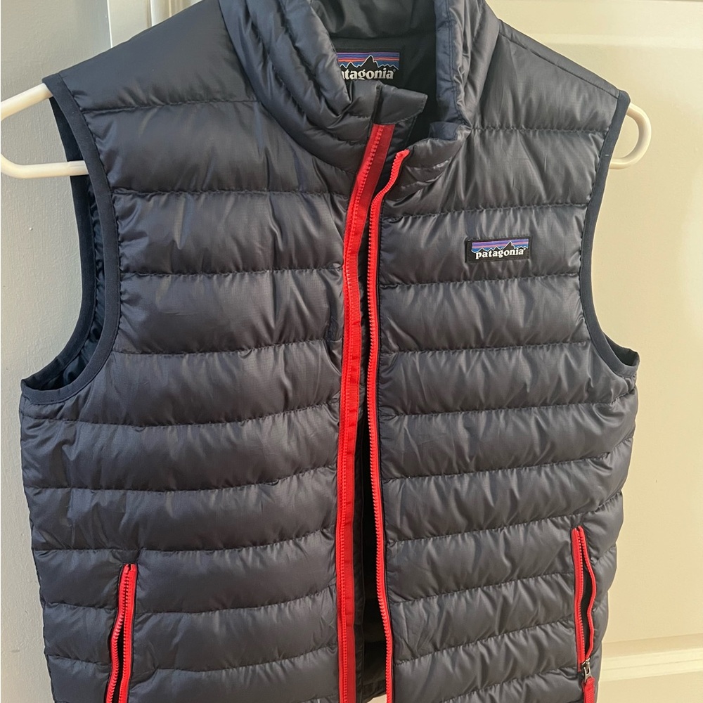 Boys Patagonia down vest